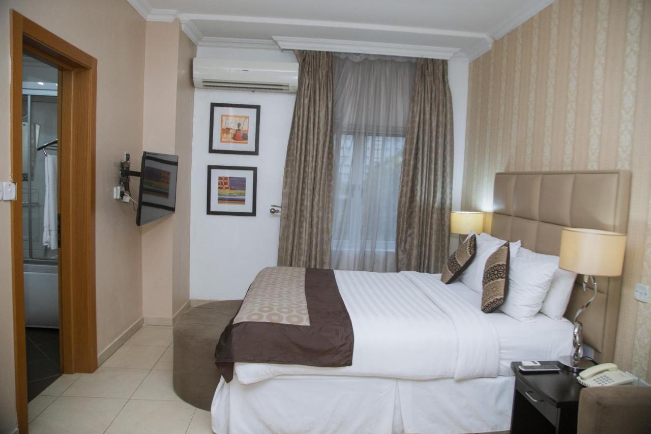 Morning Side Suites Aliayabiagba Екстер'єр фото
