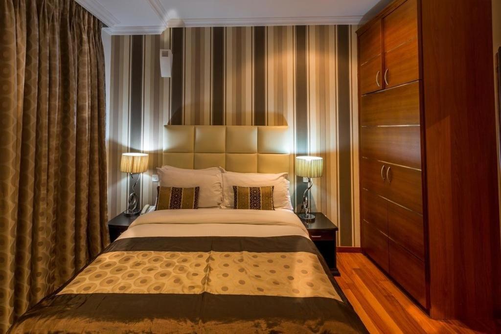 Morning Side Suites Aliayabiagba Екстер'єр фото